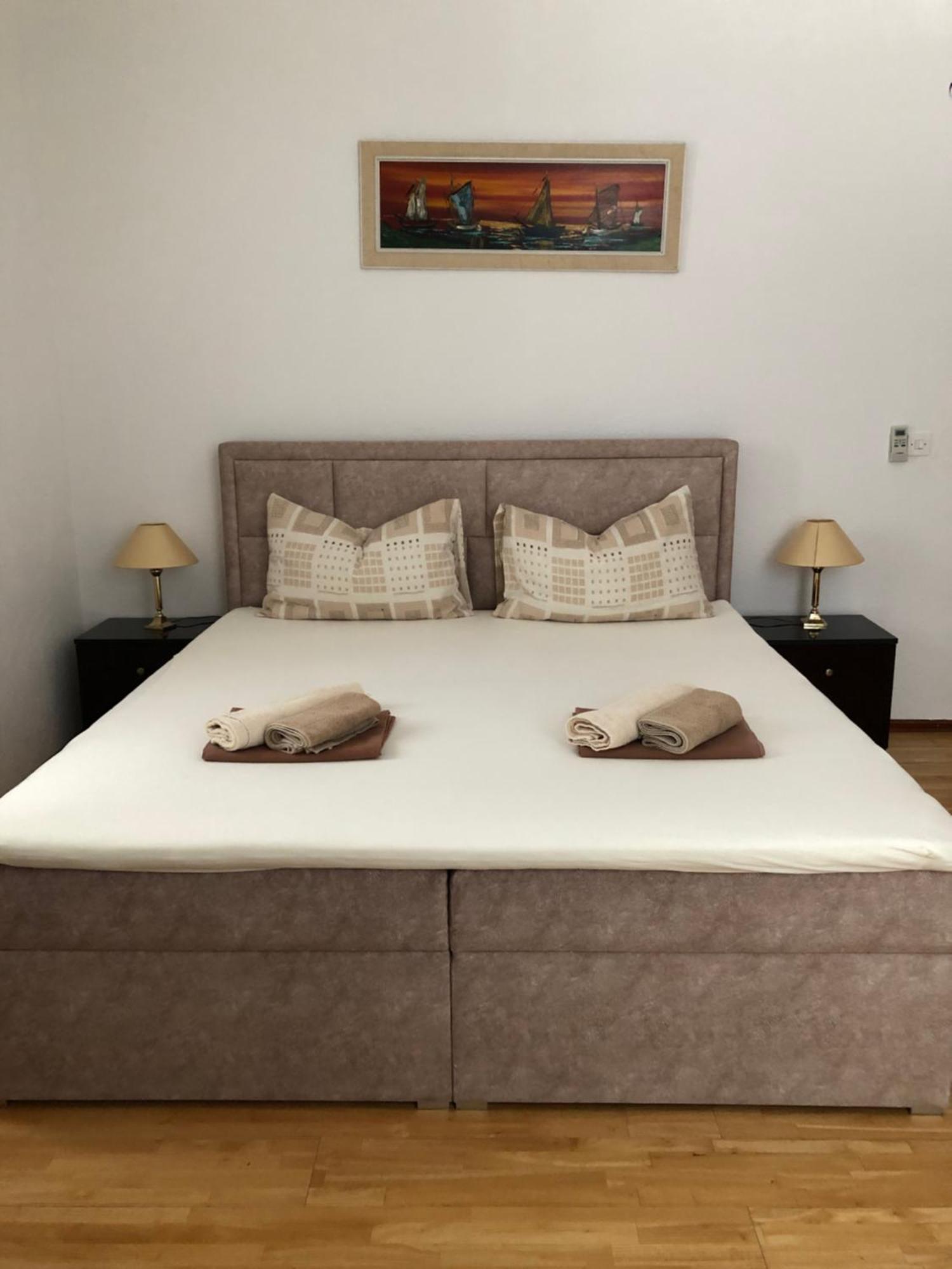 Villa Berlin Бол Экстерьер фото
